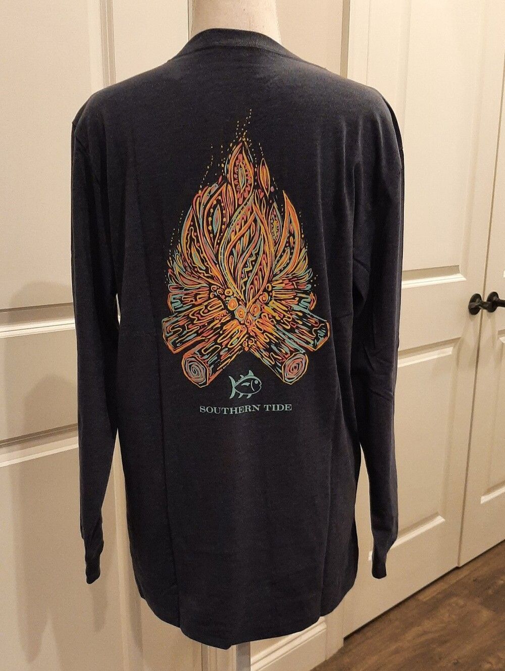 Southern Tide Camp Fire Heather Long Sleeve Tee Navy Size Small Graphic Shirt
